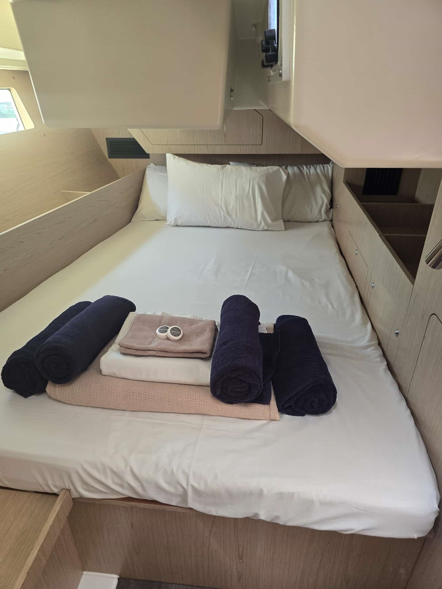 “Bella Breeza” Beneteau 41.1