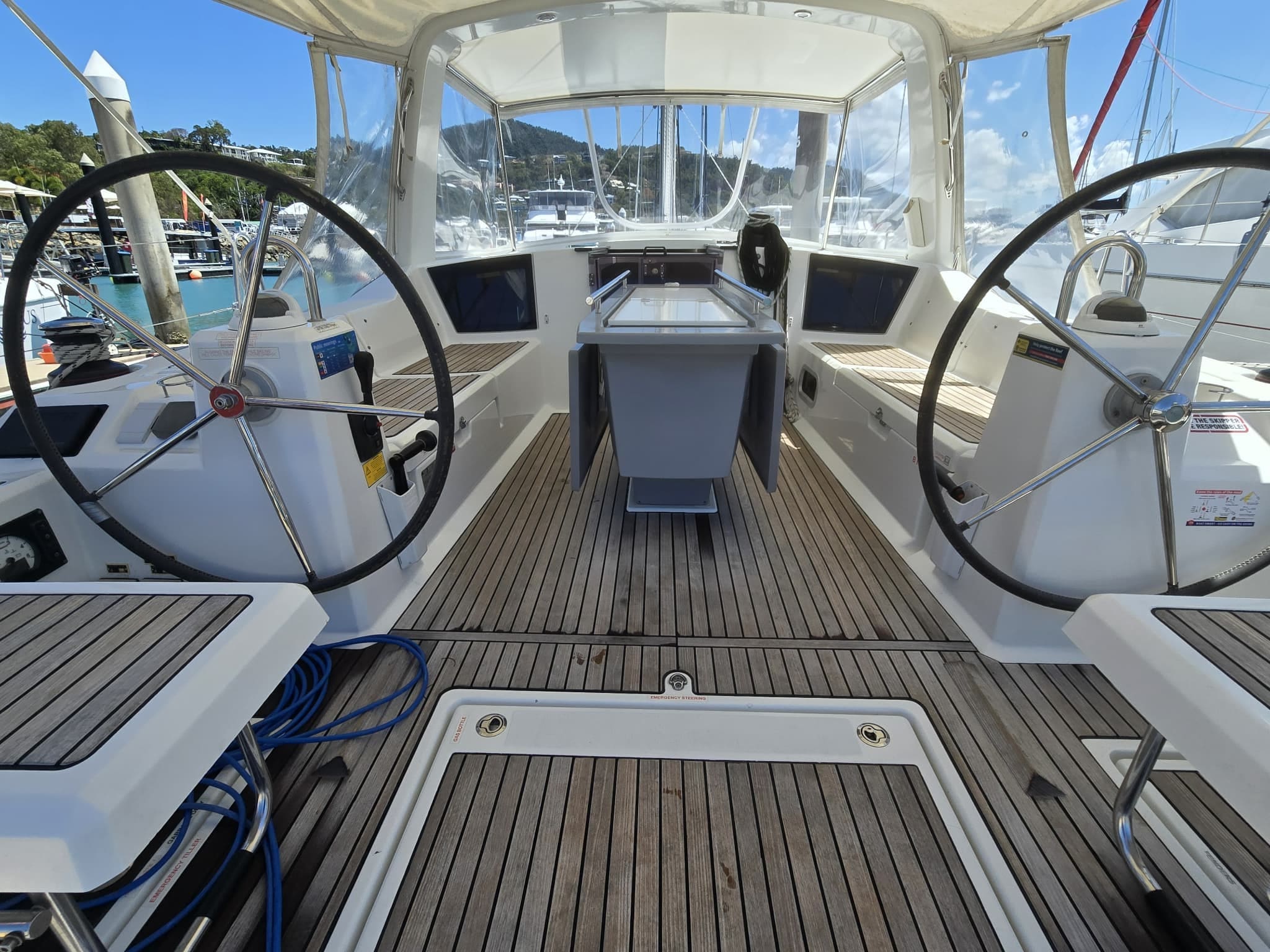 “Bella Breeza” Beneteau 41.1