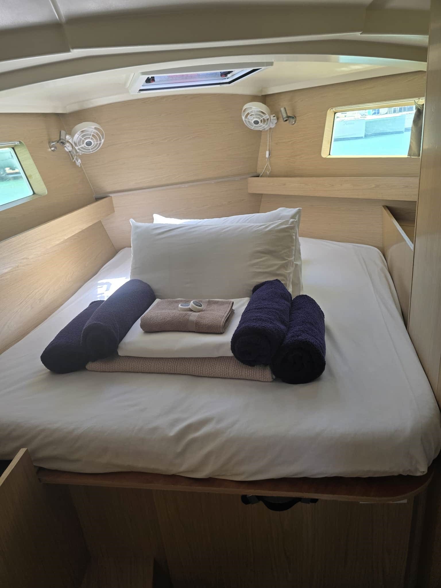 “Bella Breeza” Beneteau 41.1