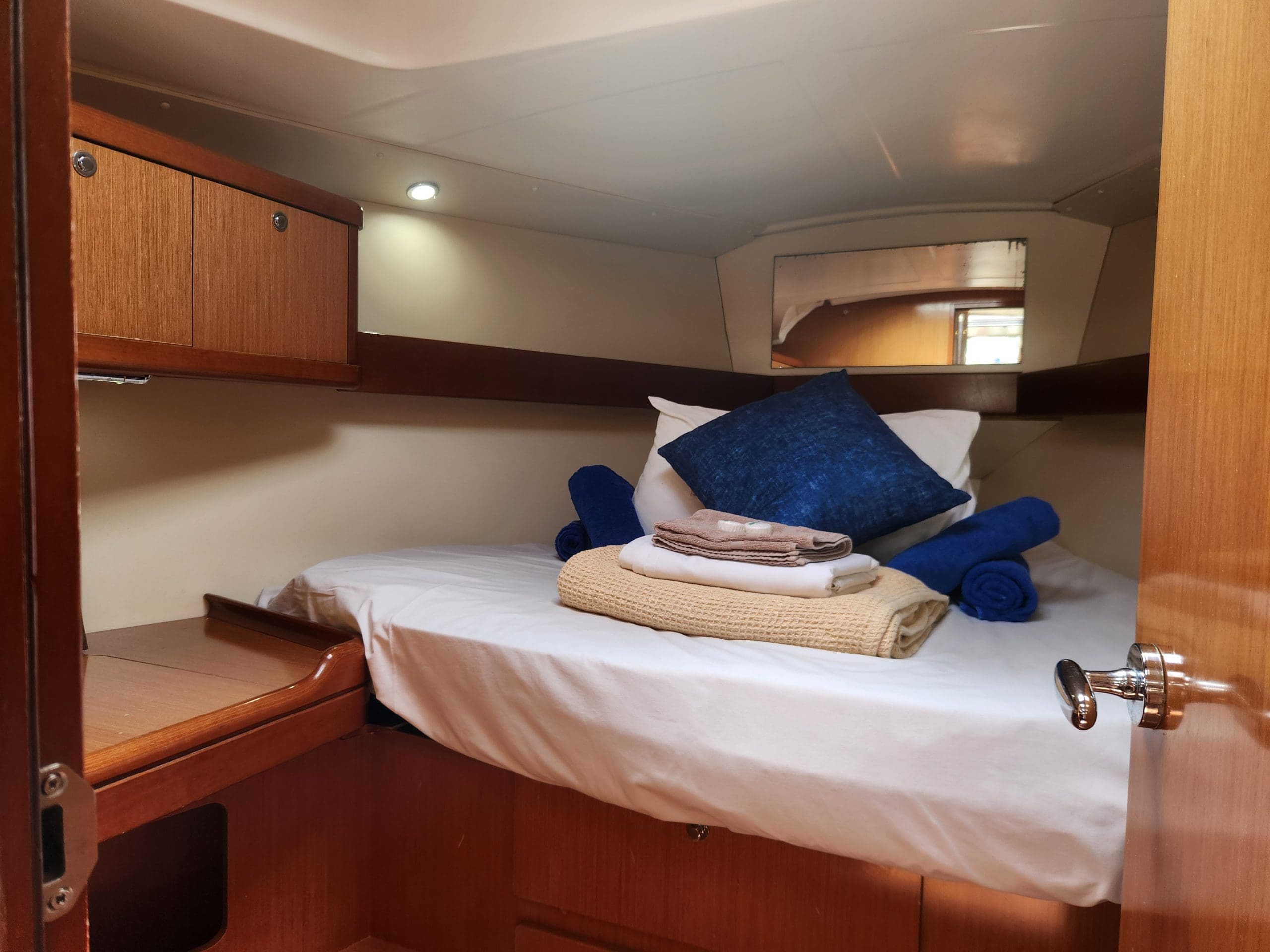 “Little One” Beneteau Oceanis 37′